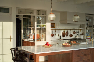 Inspiration for a timeless kitchen remodel in Seattle