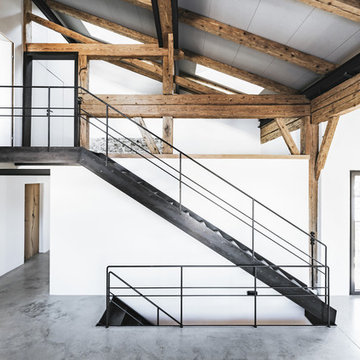 MÉNAGE Á TROIS - Barn