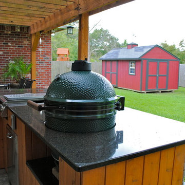 Black Pearl Outdoor Kitchen