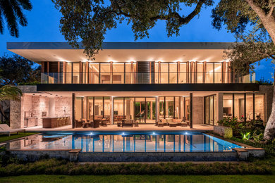 Inspiration for a modern exterior home remodel in Miami