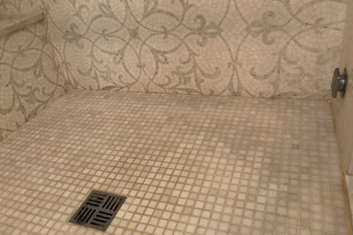 Bathroom - large bathroom idea in New York