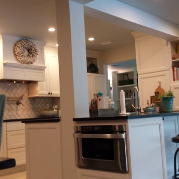 Transitional Kitchen - White painted kitchen