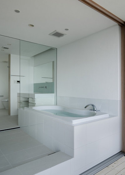 モダン 浴室 by アトリエ137 | atelier137 Architectural Design Office