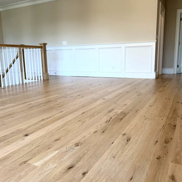 HUNTINGTON: 8" & 4" CHARACTER GRADE HERITAGE WHITE OAK INSTALLED & FINISHED