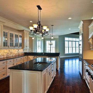 Cabinet Glass by NashvilleCabinetGlass.com