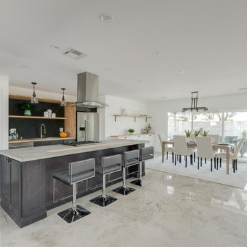 Oak Street Staging