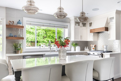 Inspiration for a 1960s home design remodel in Other