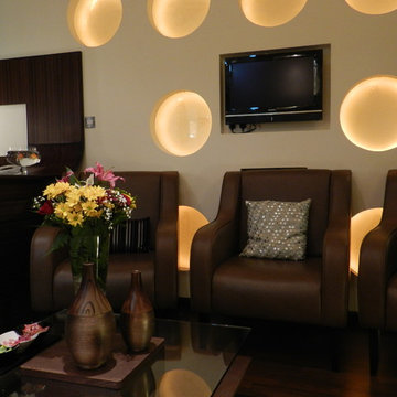 BEAUTY SALON