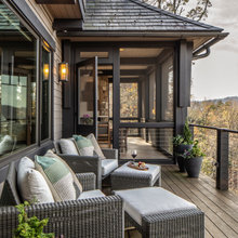 Spring Drive Exterior