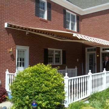 PATIO RETRACTABLE AWNINGS
