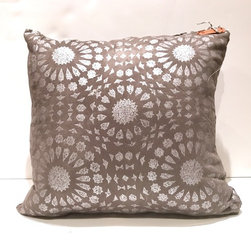 Tablerunners and Cushions - Products