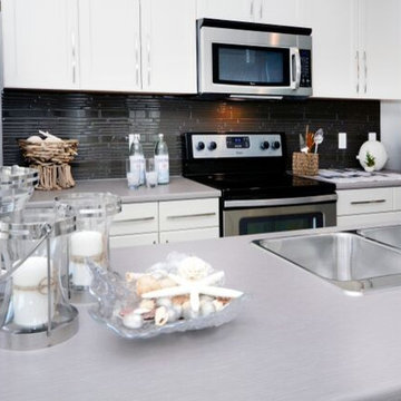 Actin Flooring - kitchen backsplash - Edmonton, AB