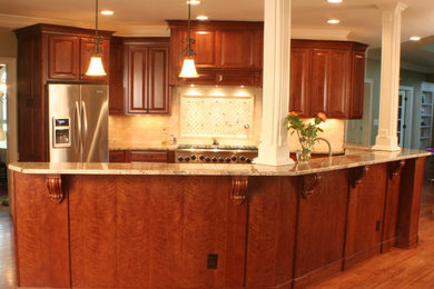 Elegant kitchen photo in Atlanta