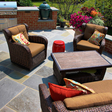 Colonial Charm - Glenview Residence