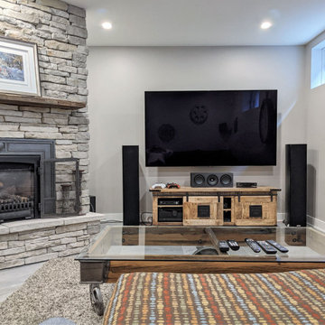 Saint-Lambert, Basement Family Den