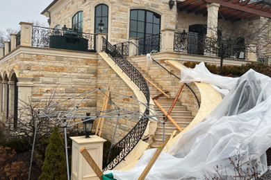 Example of a classic home design design in Detroit