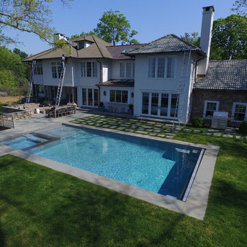 In-ground Swimming Pool with Built in Spa on the Sound