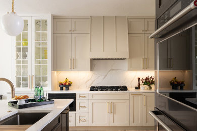 Mid-sized minimalist l-shaped light wood floor and yellow floor eat-in kitchen photo in Other with an undermount sink, beige cabinets, marble countertops, white backsplash, marble backsplash, black appliances, an island and white countertops
