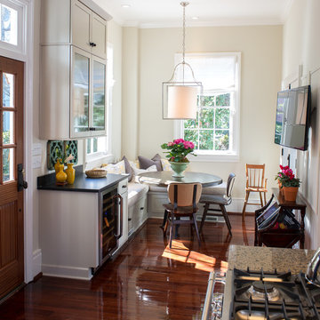 Charleston, SC - Historically Registered Private Home