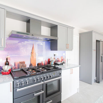 Contemporary Kitchen Extension With Custom Home Bar