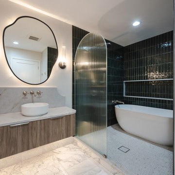 Wet Room Master Bathroom Remodel | Lincoln Park, Chicago