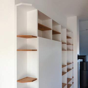 Bücherregal