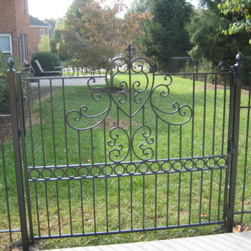 g011 Custom Heart Gate