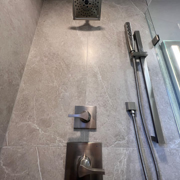 Delta Zura Shower Set w/Pressure Balance Valve & Handheld Wand