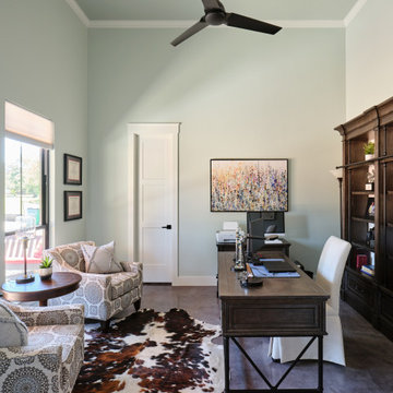 Modern Lakeside Farmhouse Kingsland