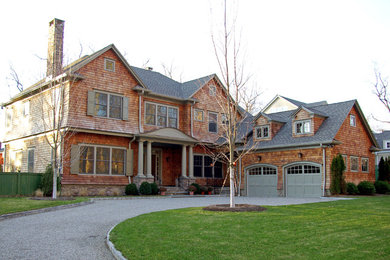 Exterior home idea in New York