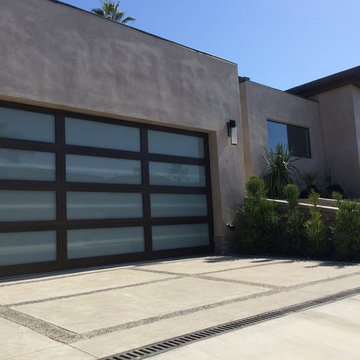Matching Garage Door and Entry Door in Corona Del Mar, California