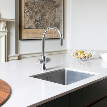 Modern Hand-Painted Kitchen in Edinburgh Townhouse