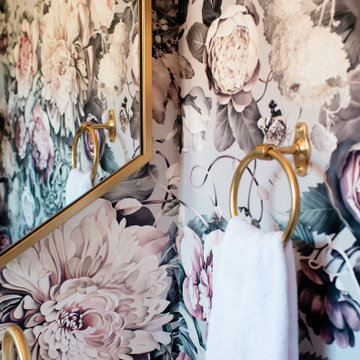 Alberta Ave: Powder Room