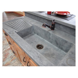 Integrated 'Farm' Sink with Integrated Drainboard - Transitional ...