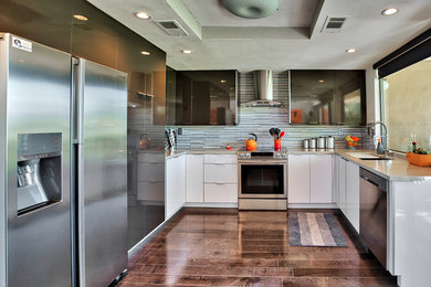 Kitchen - kitchen idea in Los Angeles