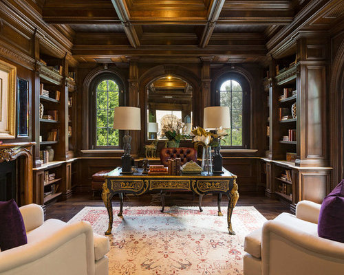 Klassische Arbeitszimmer mit Kaminsims aus Holz Ideen, Design & Bilder