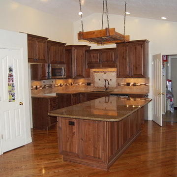 Tuscany Knotty Maple Kitchen