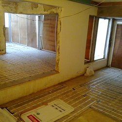 House at Discovery Bay - with 'Warmup' electric underfloor heating system - Flooring