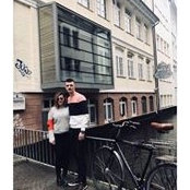 Dit Rustani's photo