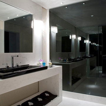 UltraMirror Glass