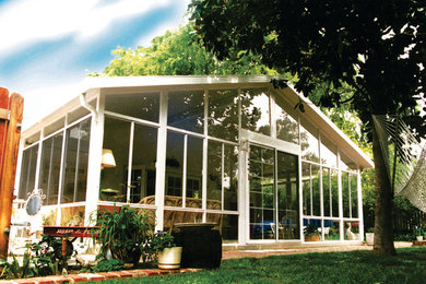 Elegant sunroom photo in Sacramento