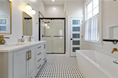 Bathroom - transitional bathroom idea in New Orleans