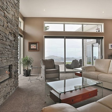 Heyward Point, Dunedin Feature Home