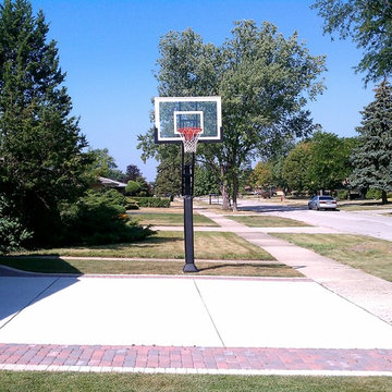Marc Z's Pro Dunk Silver Basketball System on a 39x22 in Des Plaines, IL