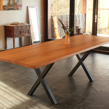 Oak dinner table