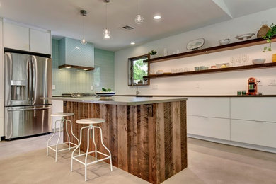 Trendy kitchen photo in Austin