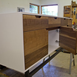 Credenza 2 - Products