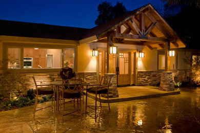 Traditional exterior home idea in Sacramento