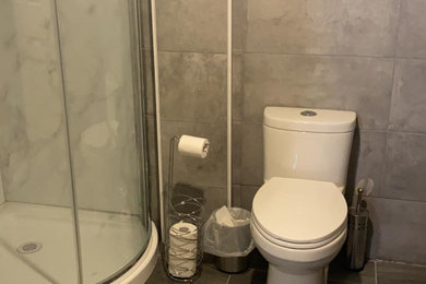 Bathroom - bathroom idea in Montreal