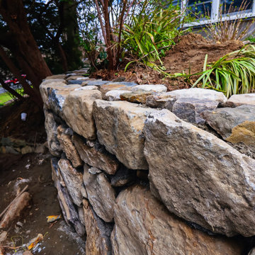 Stone Steps, Retaining Wall & Driveway Paving
